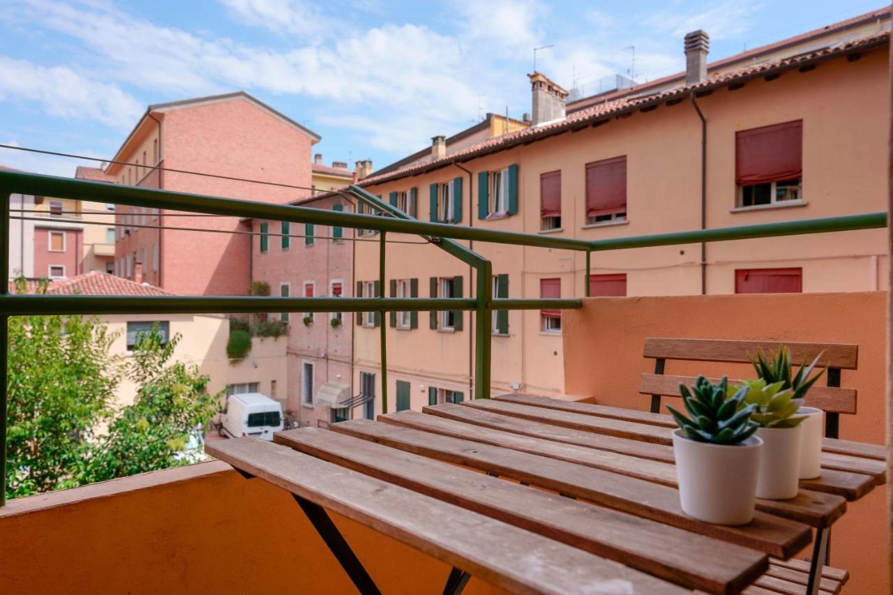 Dimora Orfeo Apartment Bologna Bagian luar foto
